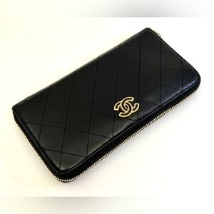 Authentic Chanel Matrasse Wallet, Black color Leather
